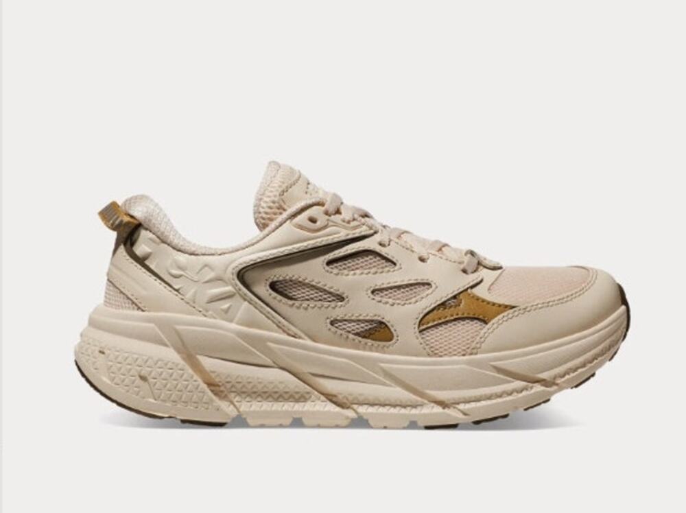 New NWOB Hoka One One Clifton L Vanilla Wheat Men's 11.5 Women's 12.5